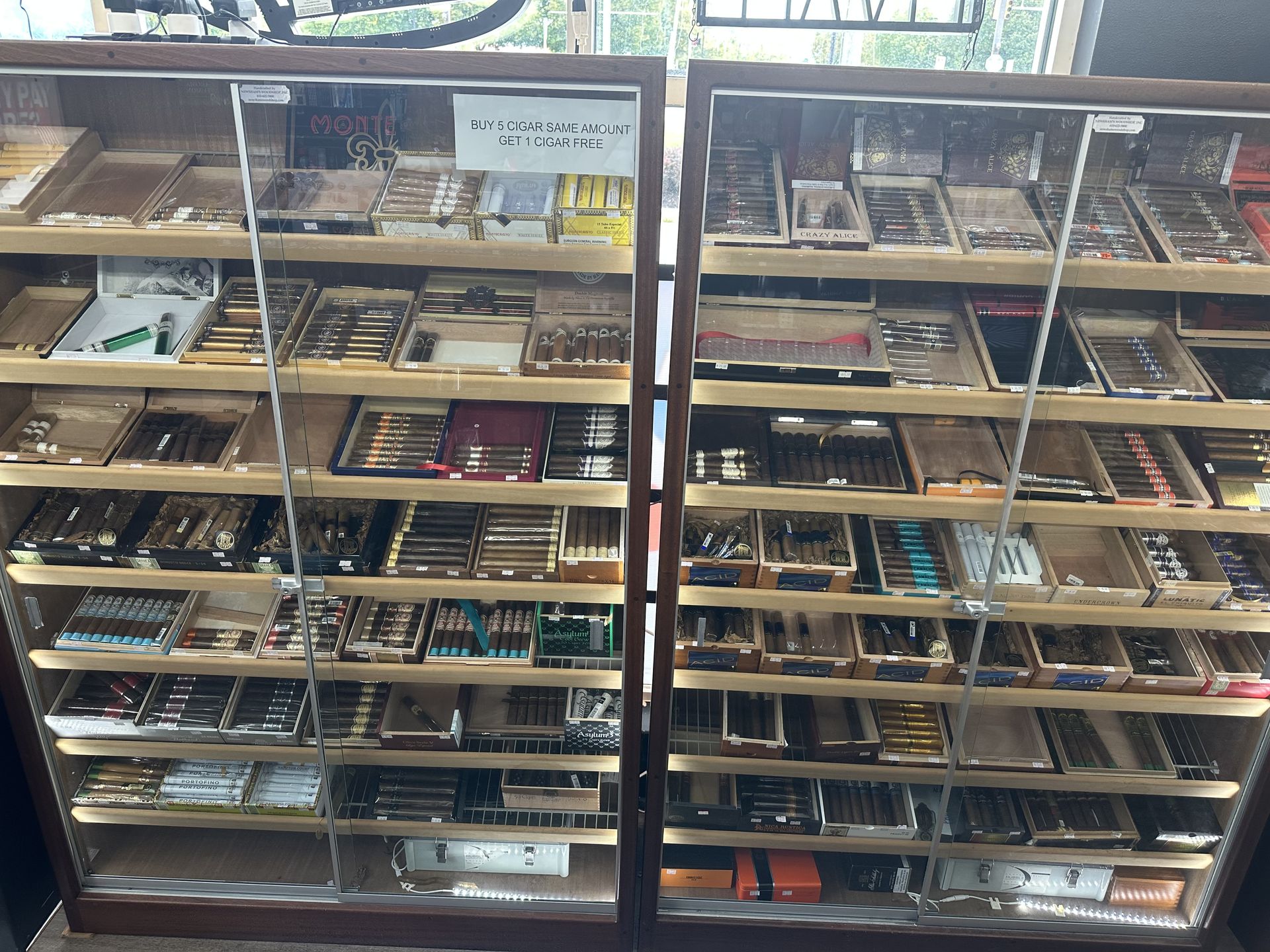 Exton Smoke Shop gallery photo
