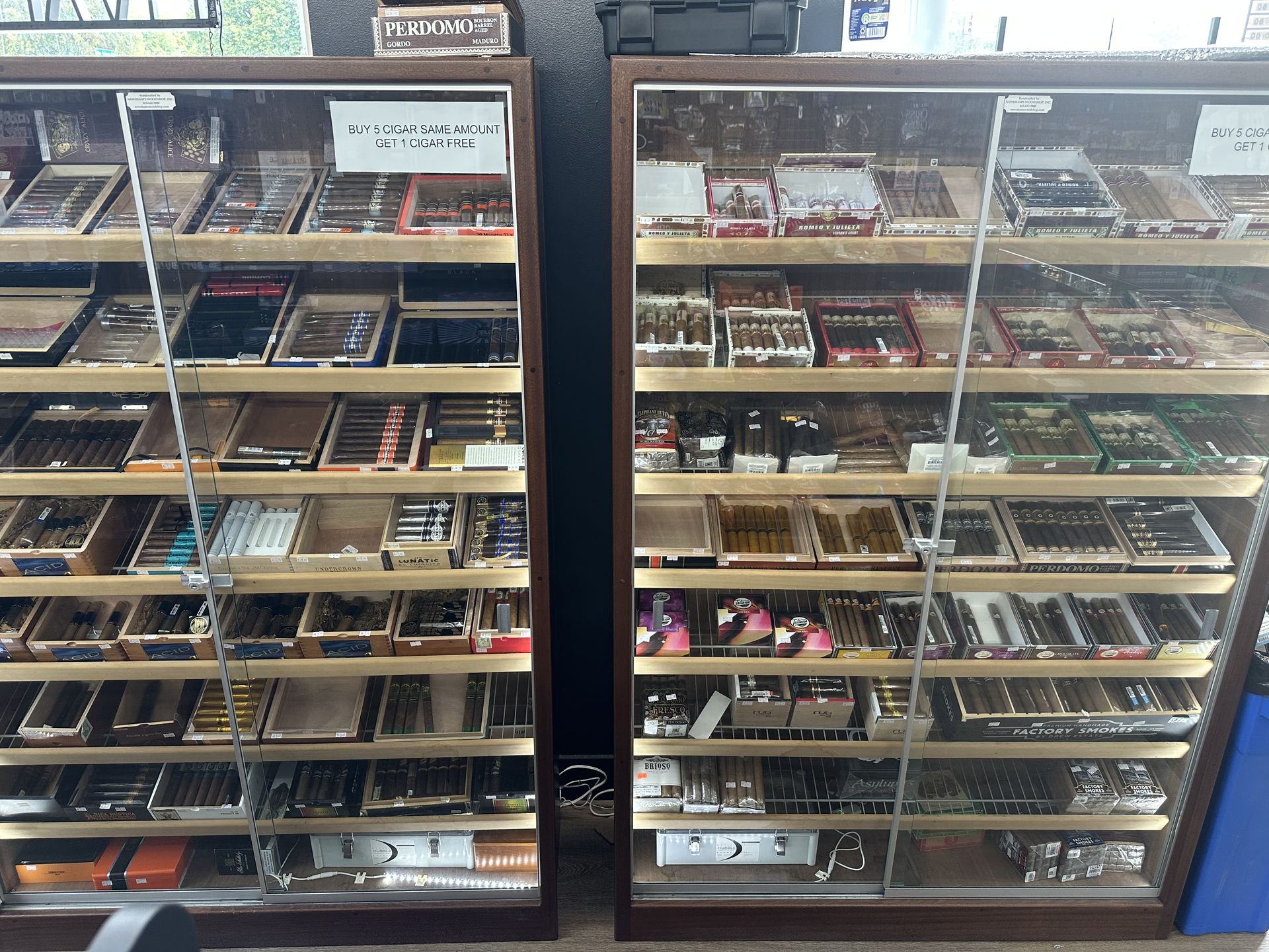 Exton Smoke Shop gallery photo